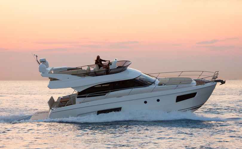 Photo Virtess 420 Fly (2025)