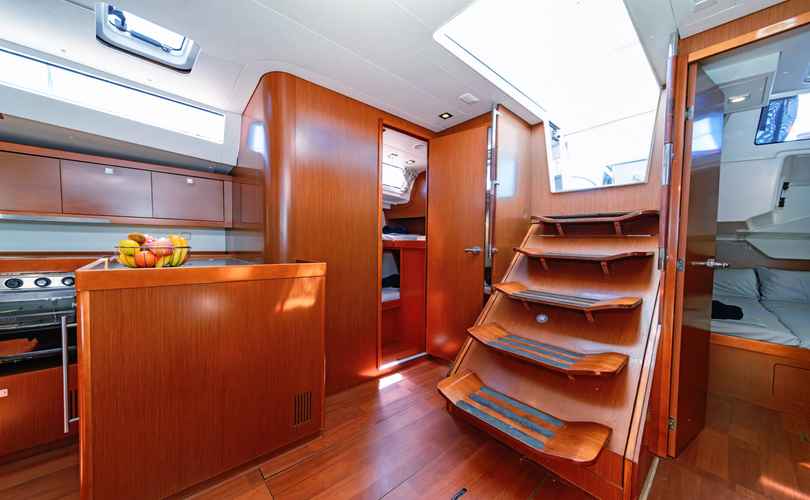 Oceanis 48