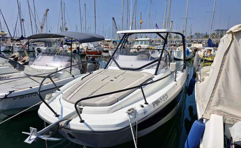 Photo Flyer 8 Sundeck (2024)