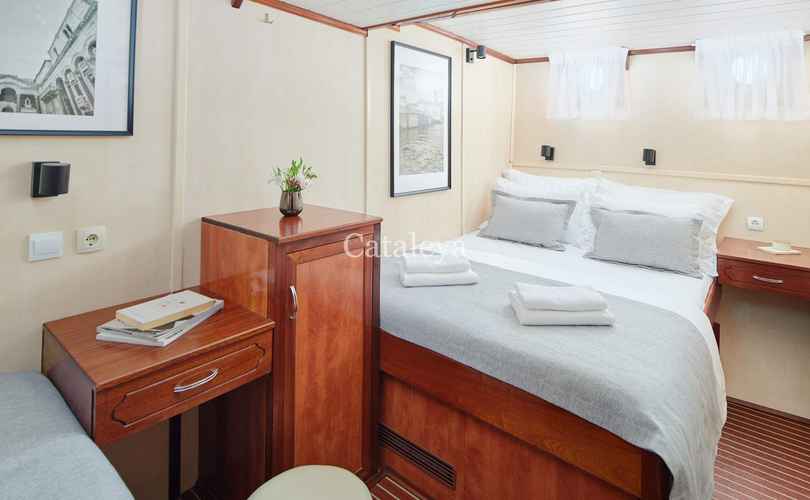 Photo Cataleya (Ex Vjeko) (2009)