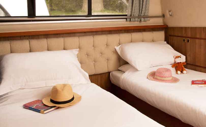 Photo Clipper (2003)