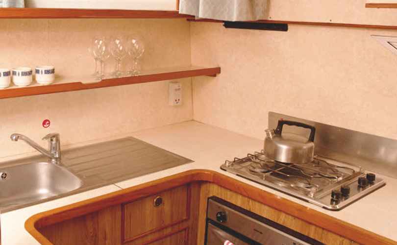 Photo Clipper (2003)