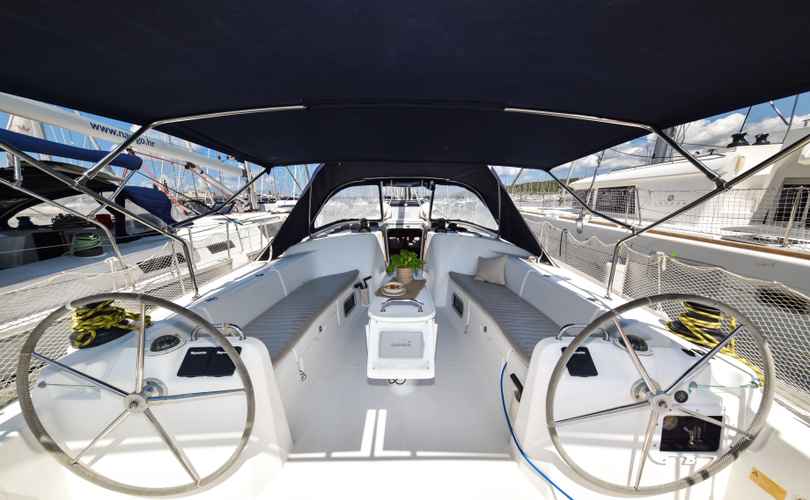 Cyclades 50.5