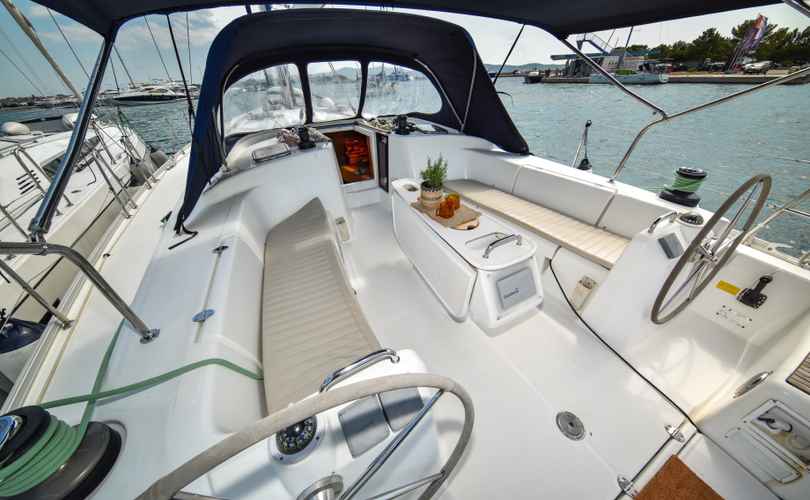 Cyclades 50.5