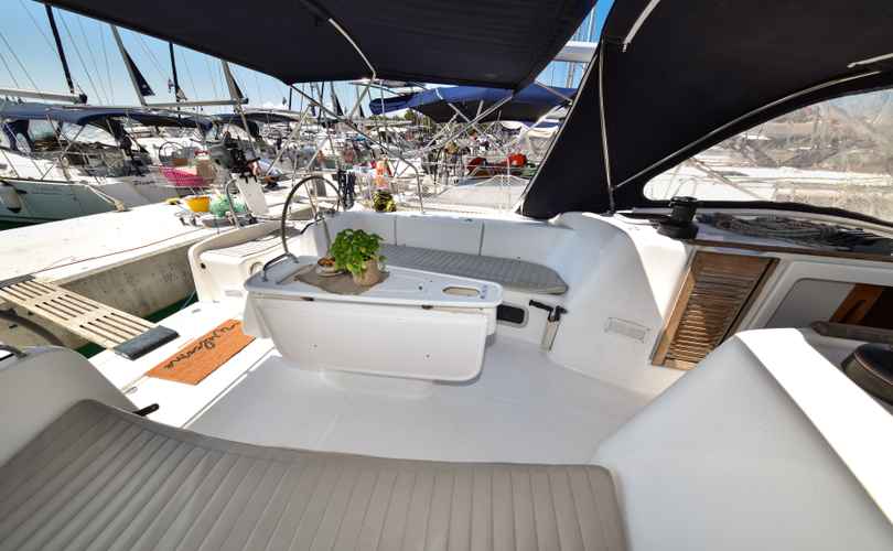 Cyclades 50.5