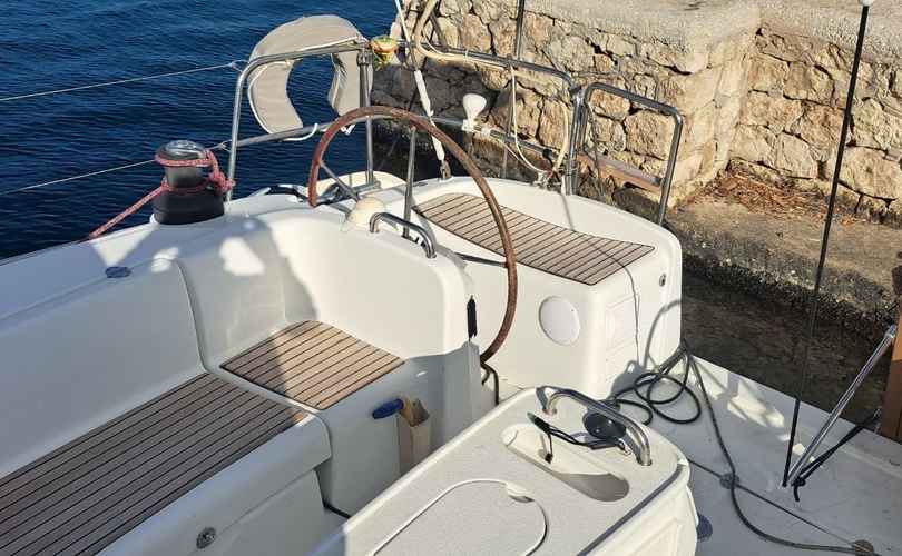 Cyclades 50.5