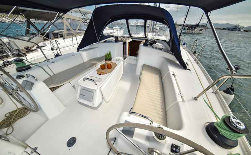 Cyclades 50.5