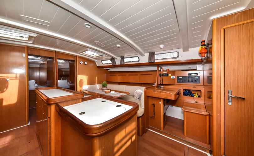 Cyclades 50.5