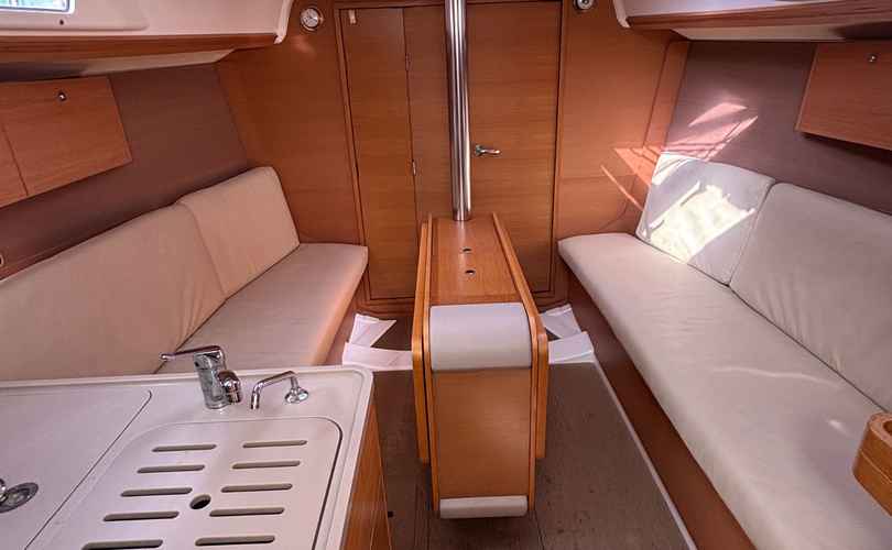 Dufour 310 Grand Large