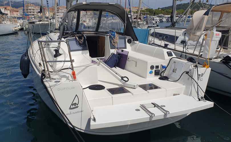 Dufour 32