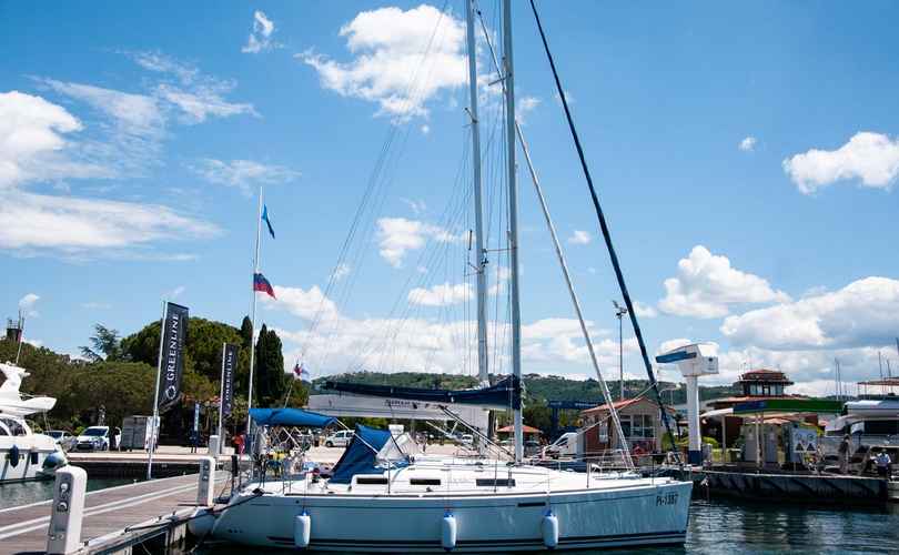 Photo Dufour 325 (2007)