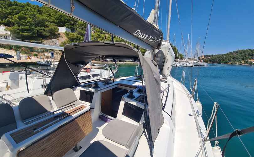Dufour 37