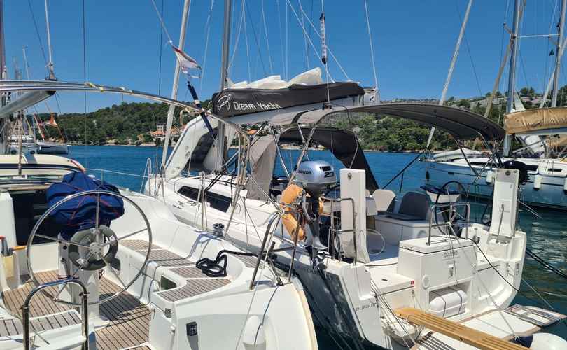 Dufour 37