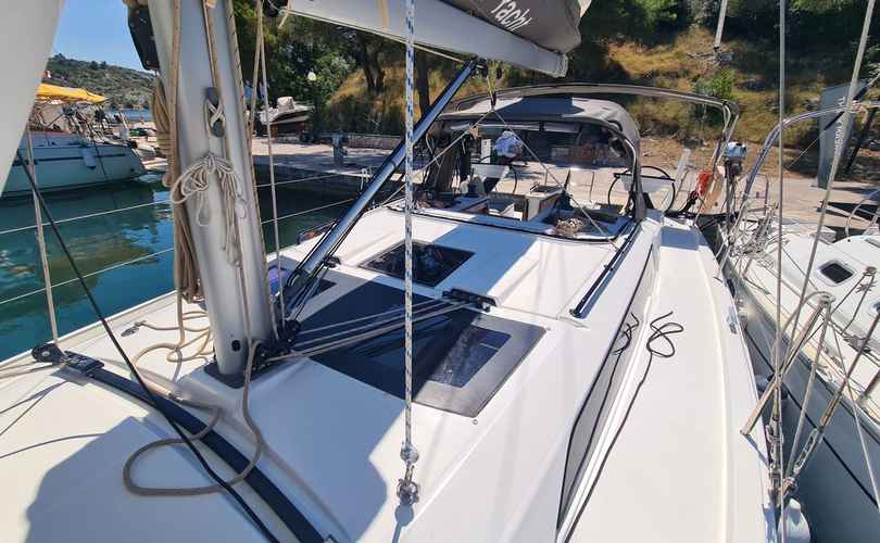 Dufour 37