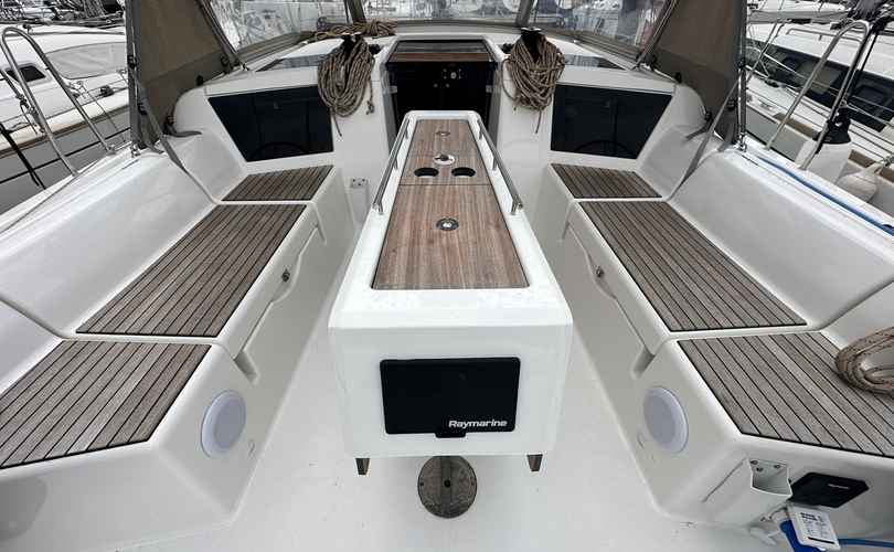 Dufour 390 Grand Large