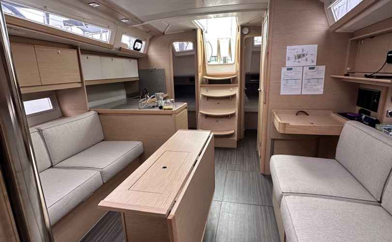 Dufour 390 Grand Large