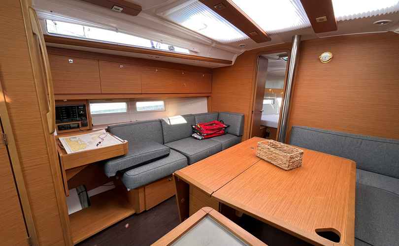 Dufour 390 Grand Large