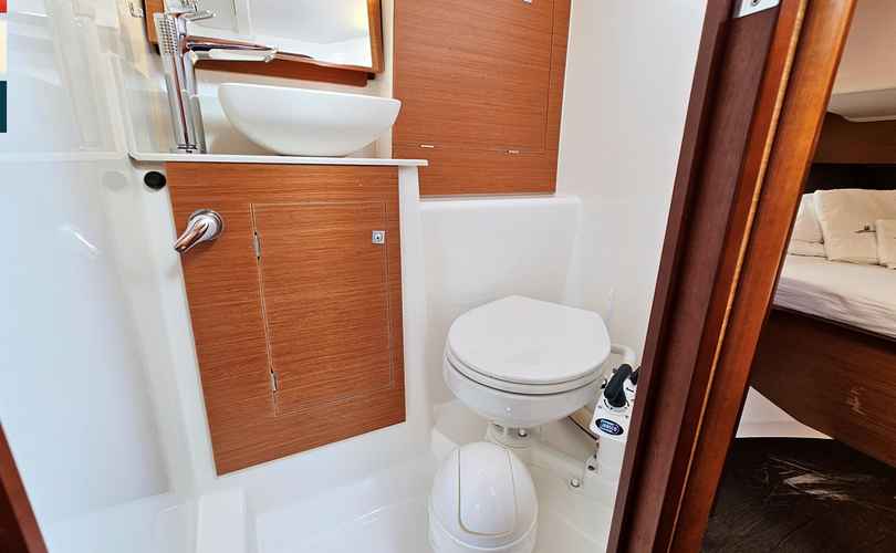 Dufour 390 Grand Large