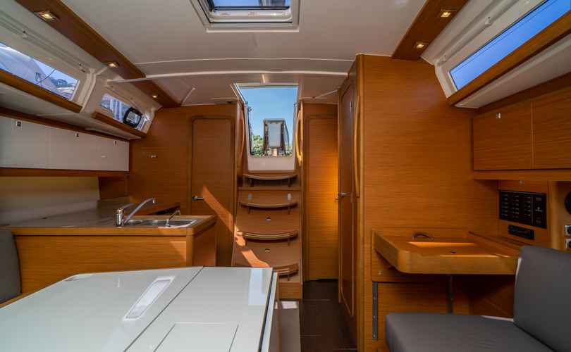 Dufour 390 Grand Large