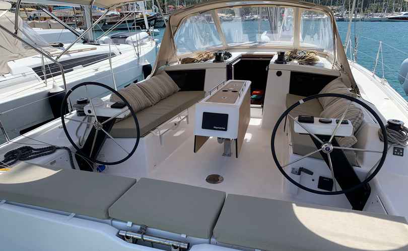 Dufour 430 Grand Large