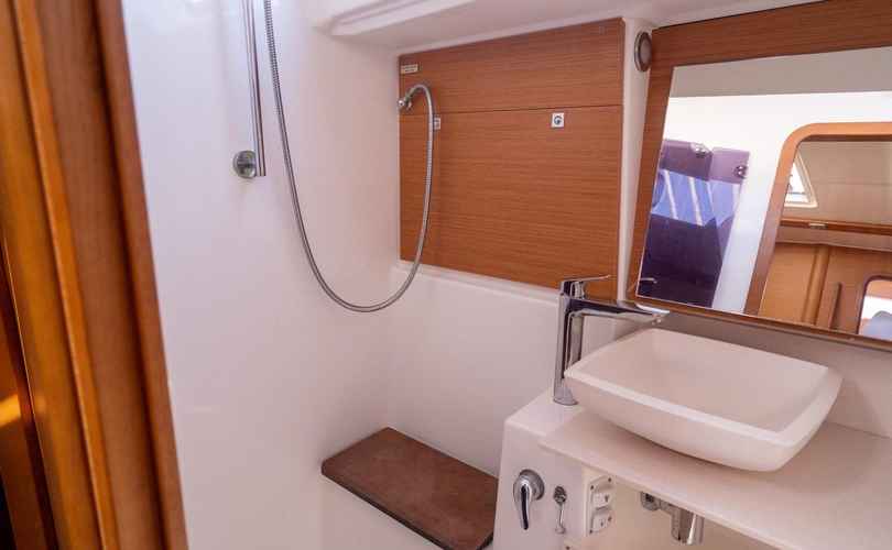 Dufour 430 Grand Large