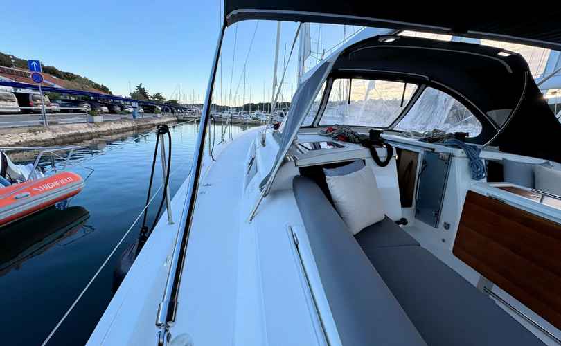 Dufour 430 Grand Large