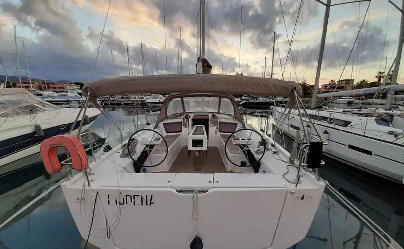 Dufour 430 Grand Large