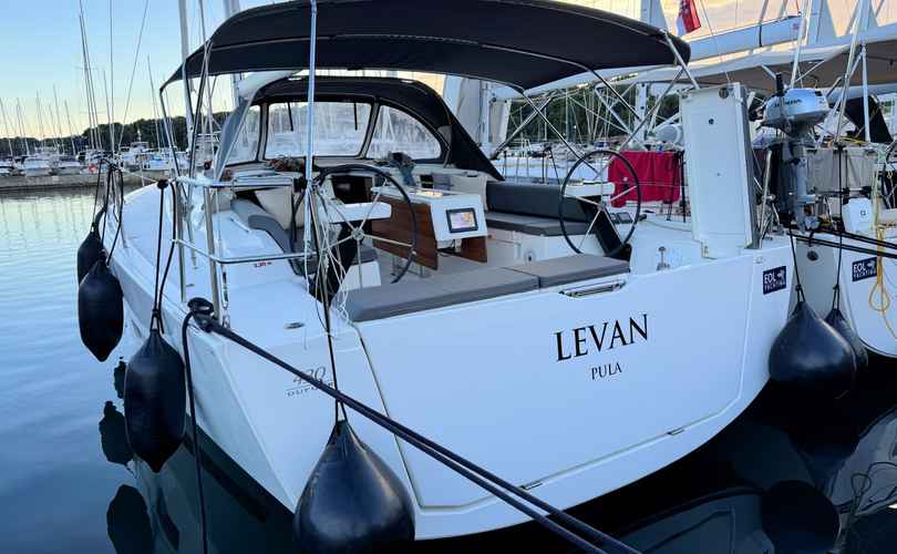 Dufour 430 Grand Large