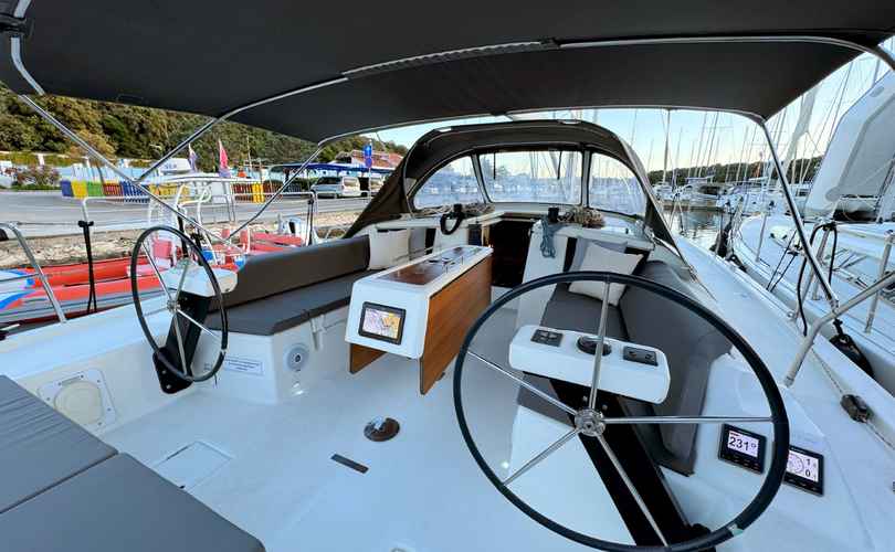Dufour 430 Grand Large