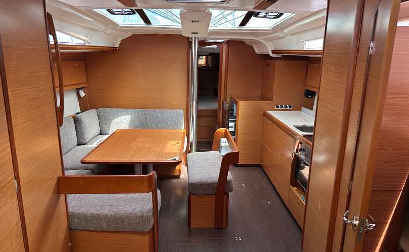 Dufour 430 Grand Large