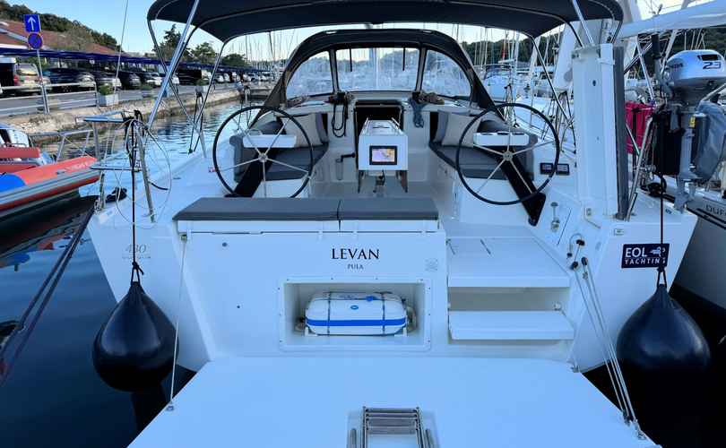 Dufour 430 Grand Large