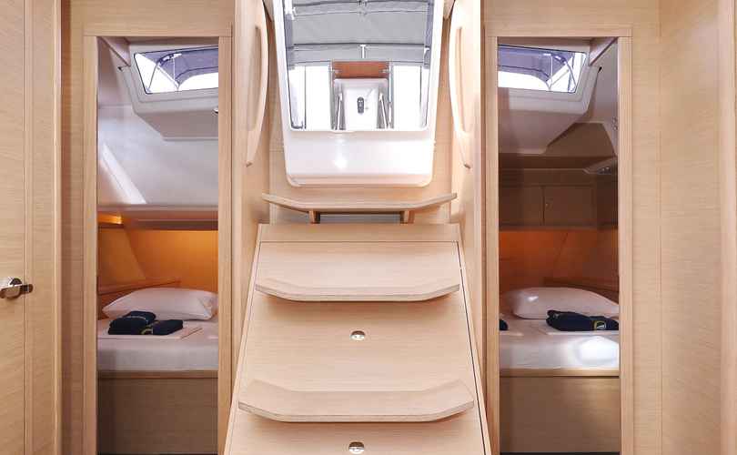 Dufour 470