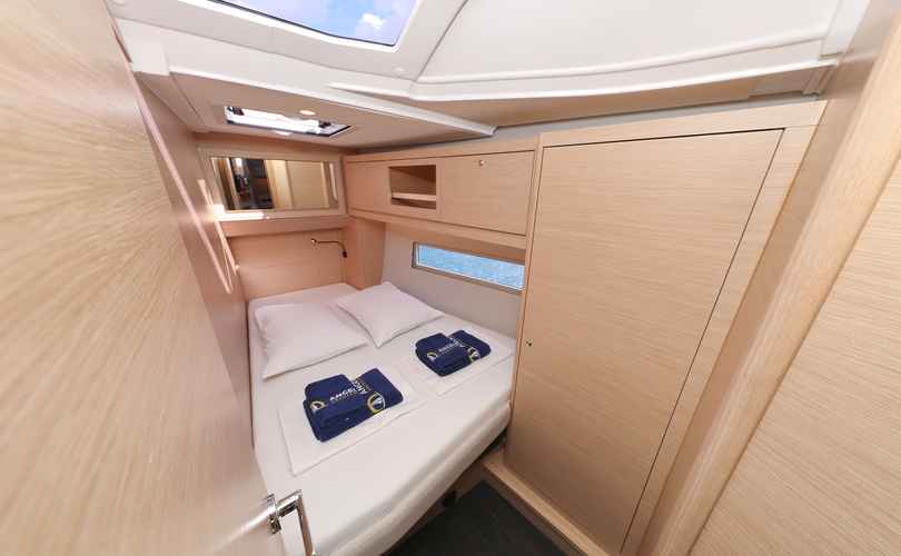 Dufour 470