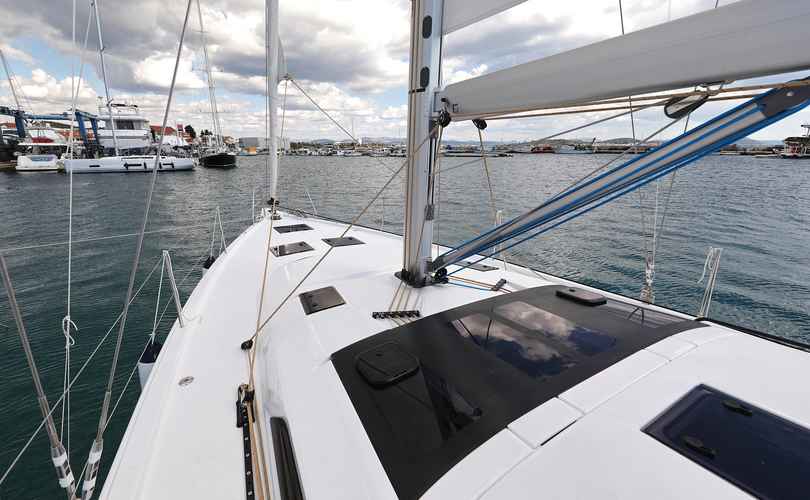 Dufour 470