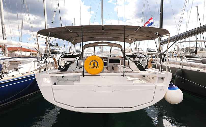 Dufour 470