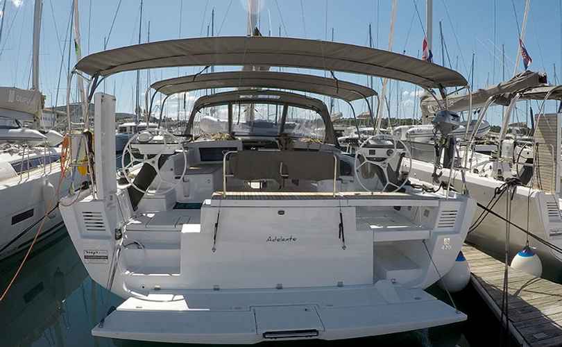 Dufour 470