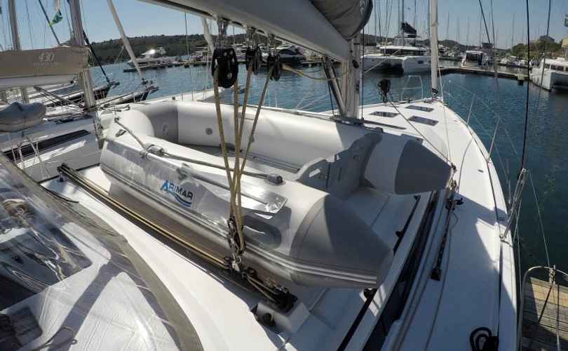 Dufour 470