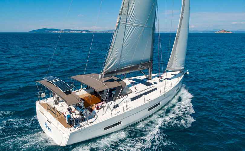 Dufour 530
