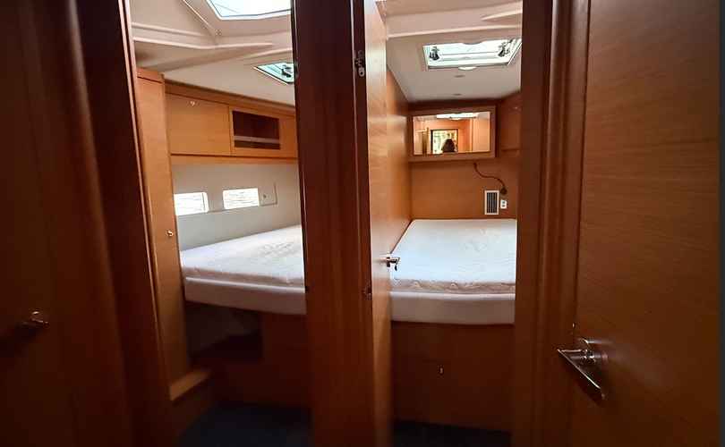 Dufour 530