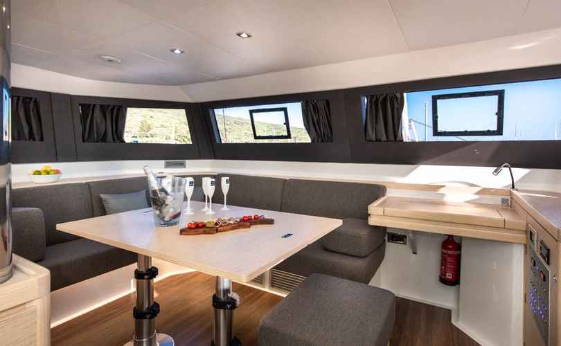 Photo Dufour 48 Catamaran