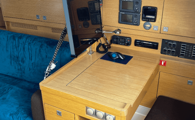 Elan 350