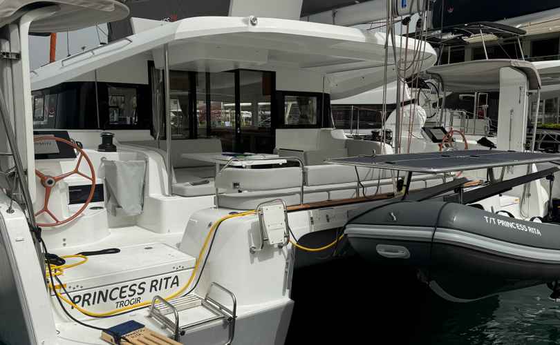 Photo Excess 14 (2024)