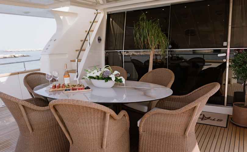 Falcon 90