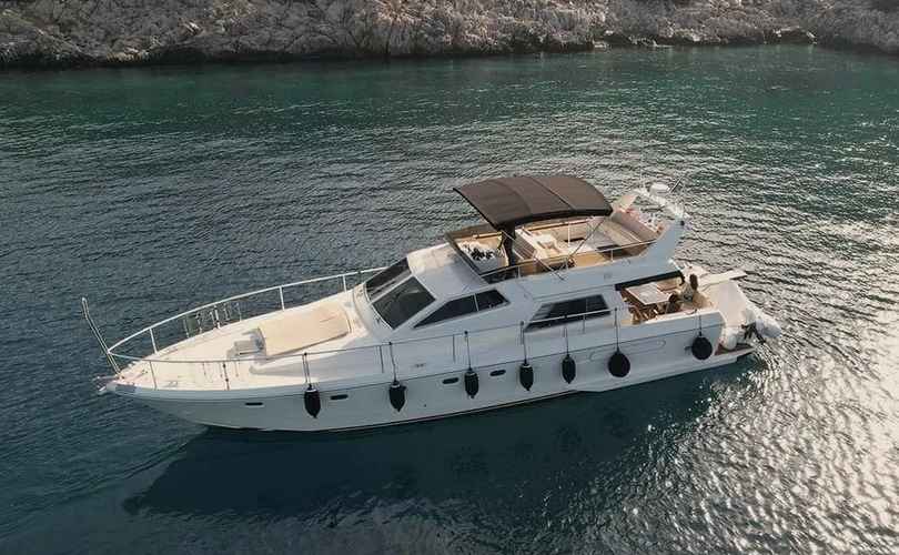 Ferretti 52