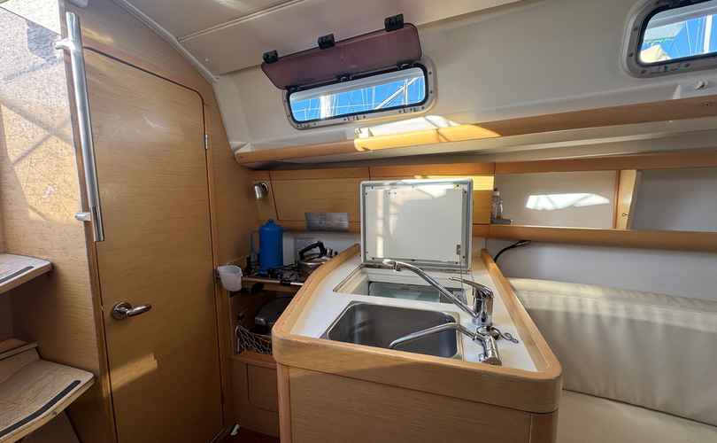 Photo First 30 (2011)