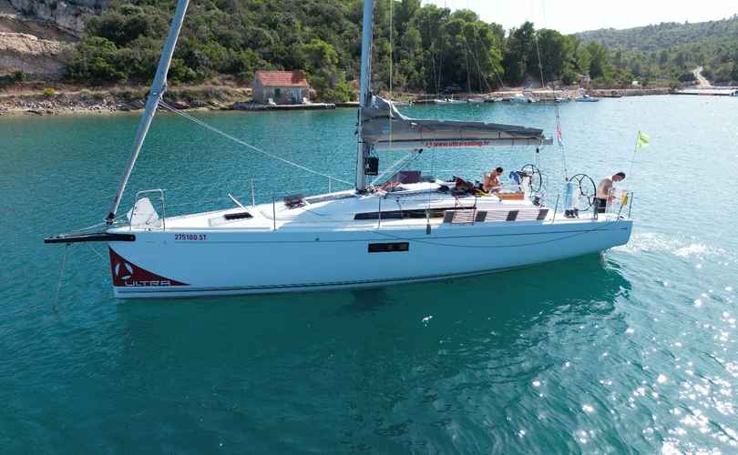 Photo First 36 (2022)