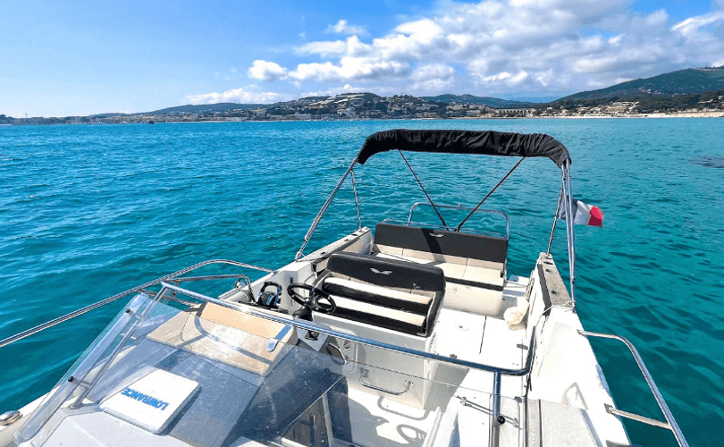 Flyer 8.8 Sundeck