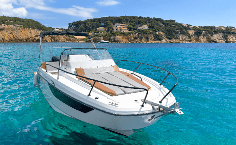Flyer 8 Sundeck