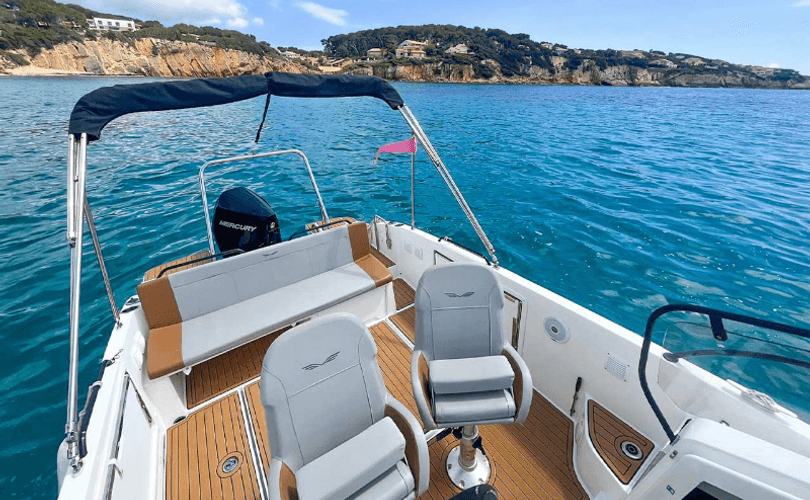 Flyer 8 Sundeck