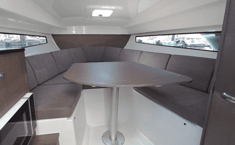 Flyer 8 Sundeck
